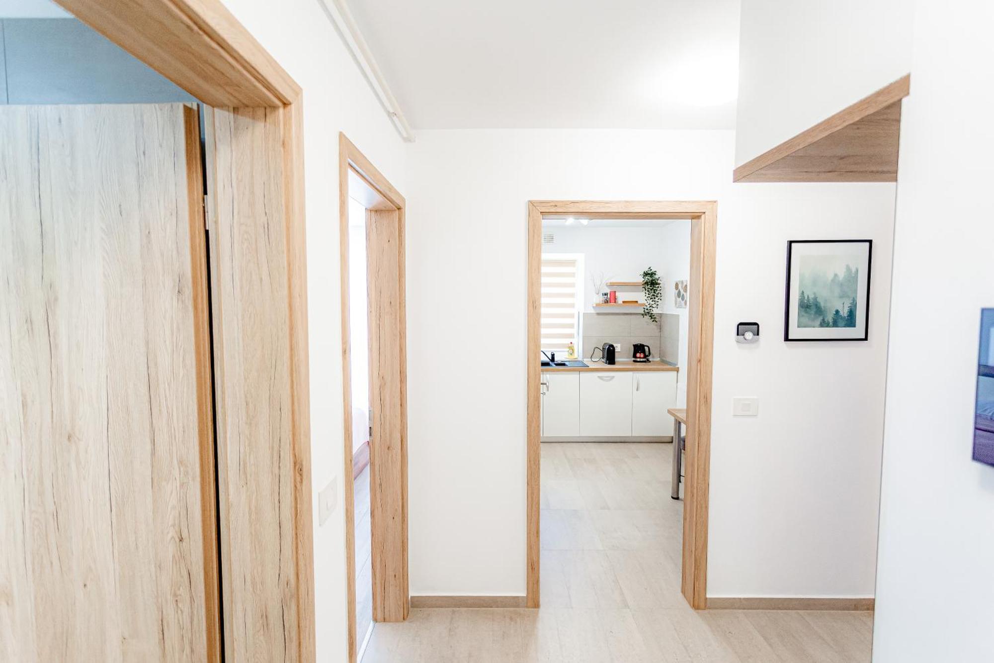 B&v 203 Coresi - Elegant Mountain Retreat Apartment